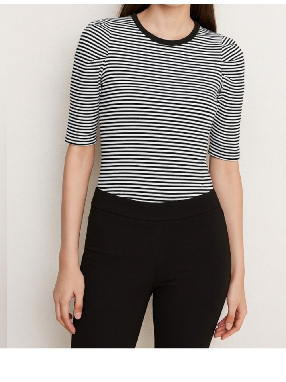 Who What Wear Black stripe puff sleeve tee